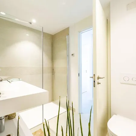 96-brand New Apartment, فوينخيرولا