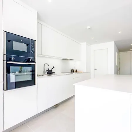 شقة 96-brand New Apartment, فوينخيرولا